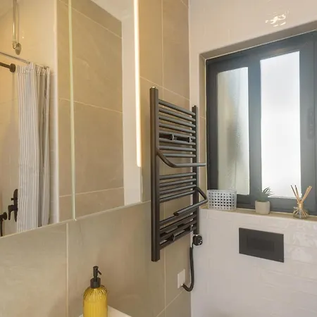 Sarah's Penthouse In Sliema